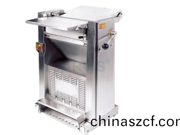 去(qu)皮(pi)機(ji)